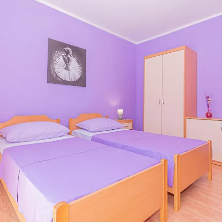 Awesome In Apartman
