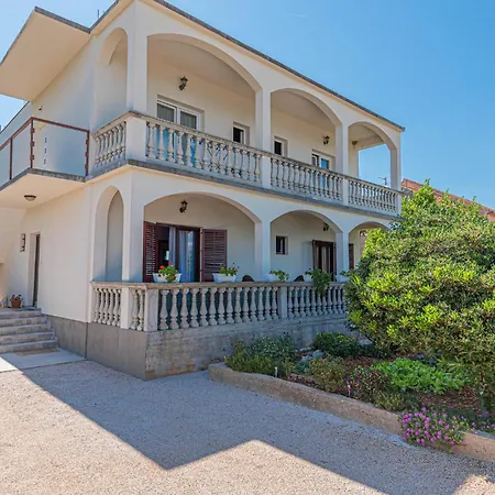 Apartman Awesome In